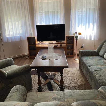 Lägenhet Csalogany Vendeghaz *